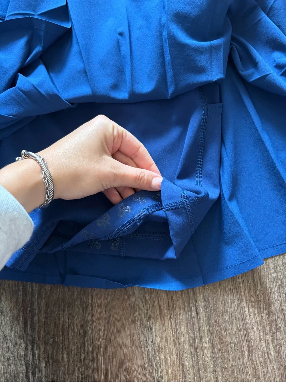Aritzia size medium